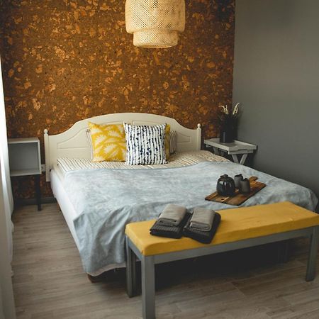 Akmens Stasti / Stone Stories Hotel Kaltene Екстериор снимка