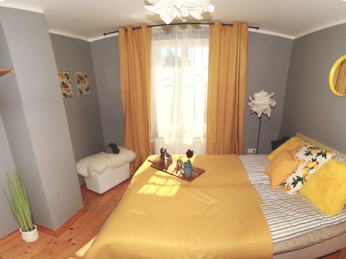Akmens Stasti / Stone Stories Hotel Kaltene Екстериор снимка