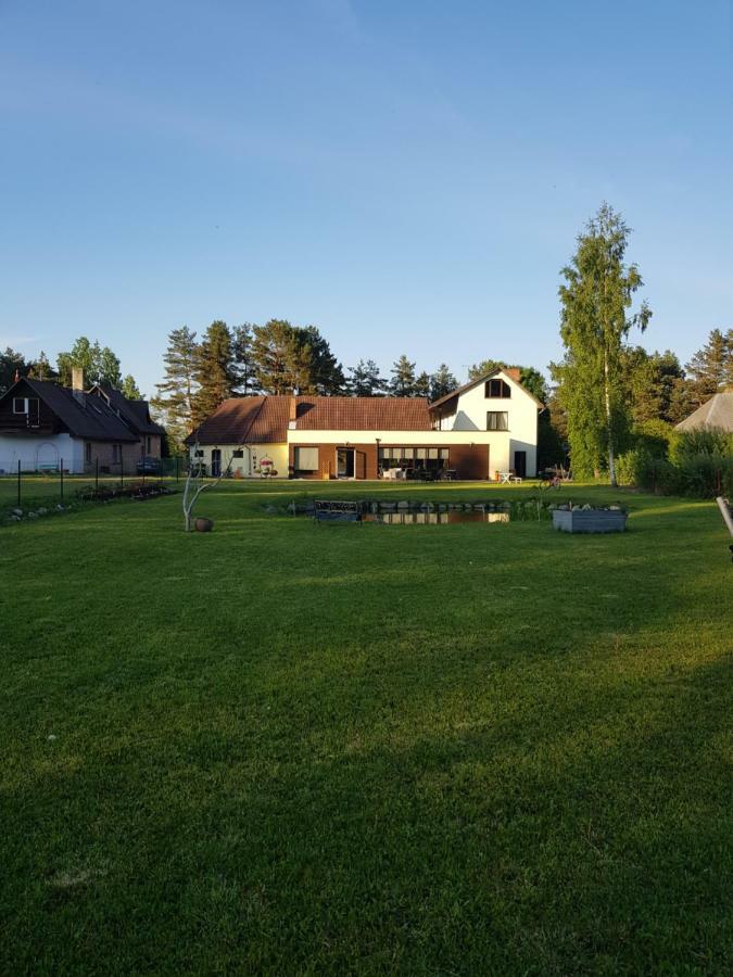 Akmens Stasti / Stone Stories Hotel Kaltene Екстериор снимка