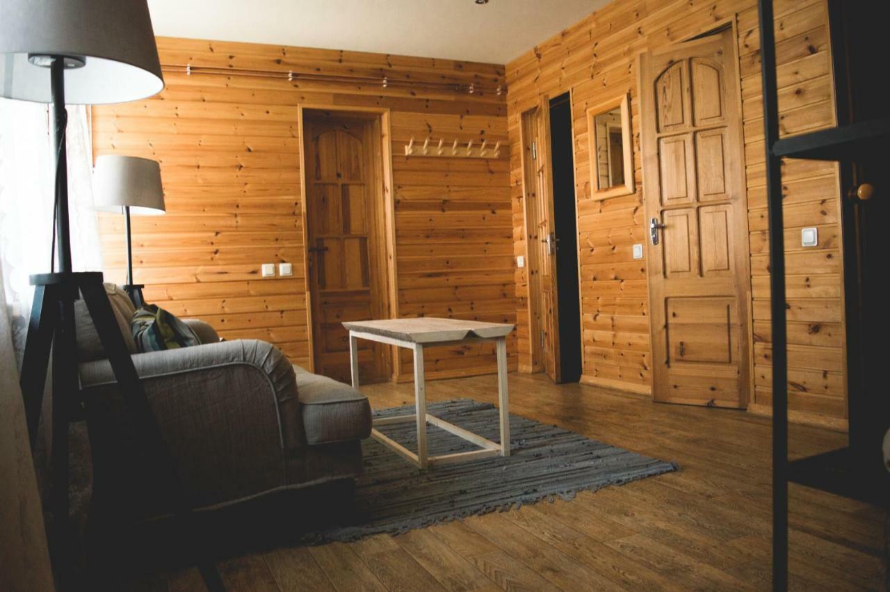 Akmens Stasti / Stone Stories Hotel Kaltene Екстериор снимка