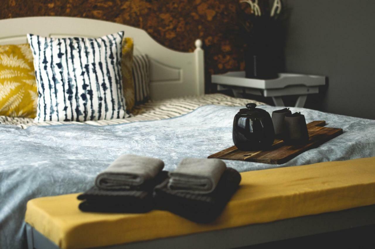 Akmens Stasti / Stone Stories Hotel Kaltene Екстериор снимка